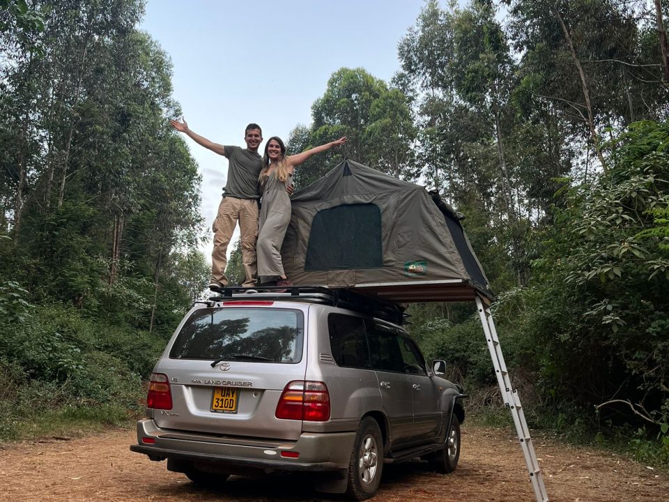 happy travelers with a land cruiser V8