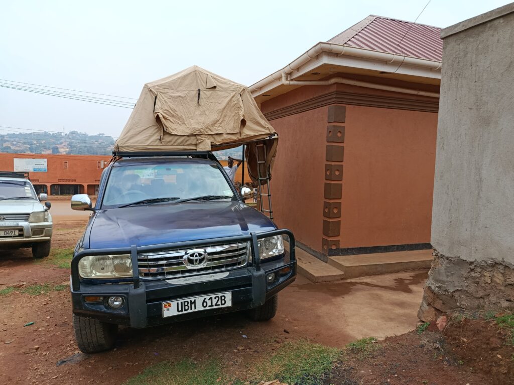 land Cruiser GX Rental Uganda with twin rooftop Tents