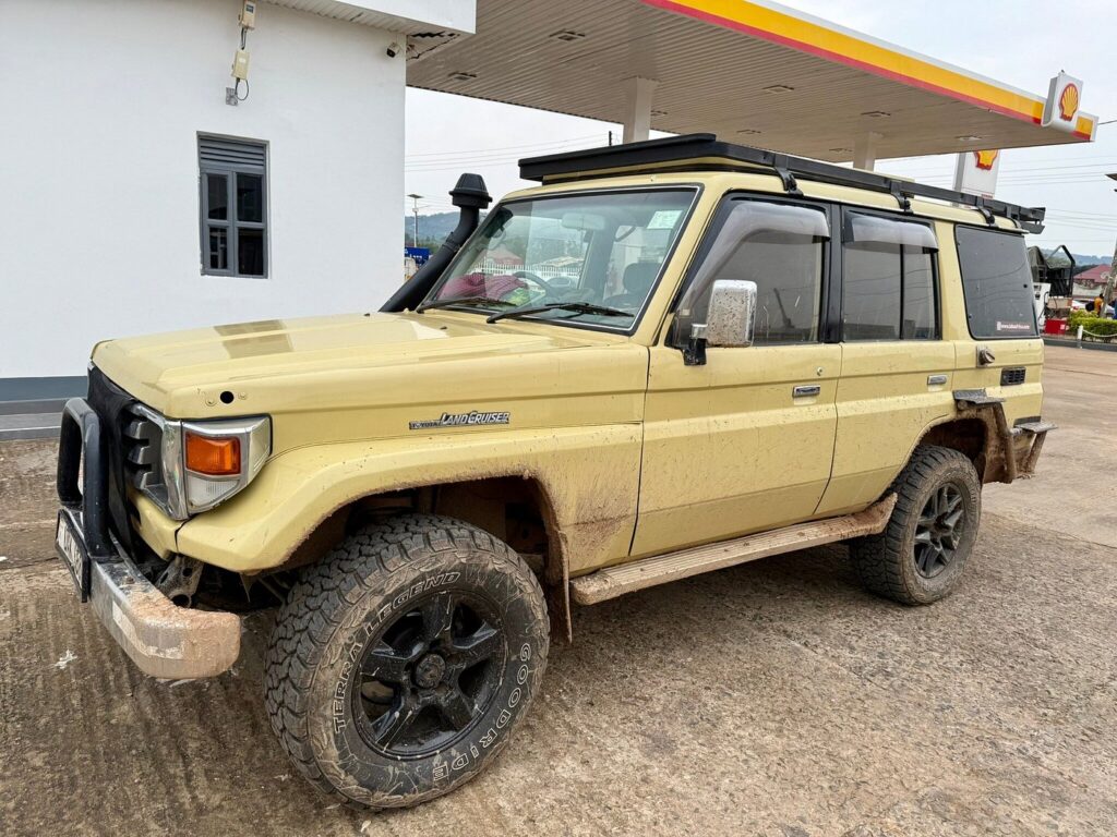 Land Cruiser LX Rental Uganda