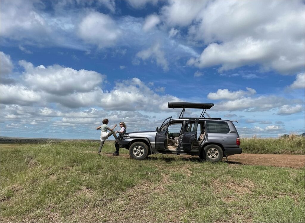 Best 4x4 Land Cruiser (V8/VX) with popup roof in Uganda