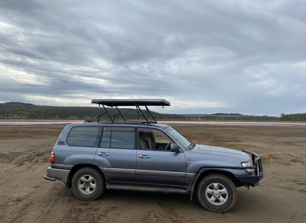 Cheap Land Cruiser (V8/VX) with popup roof in Uganda